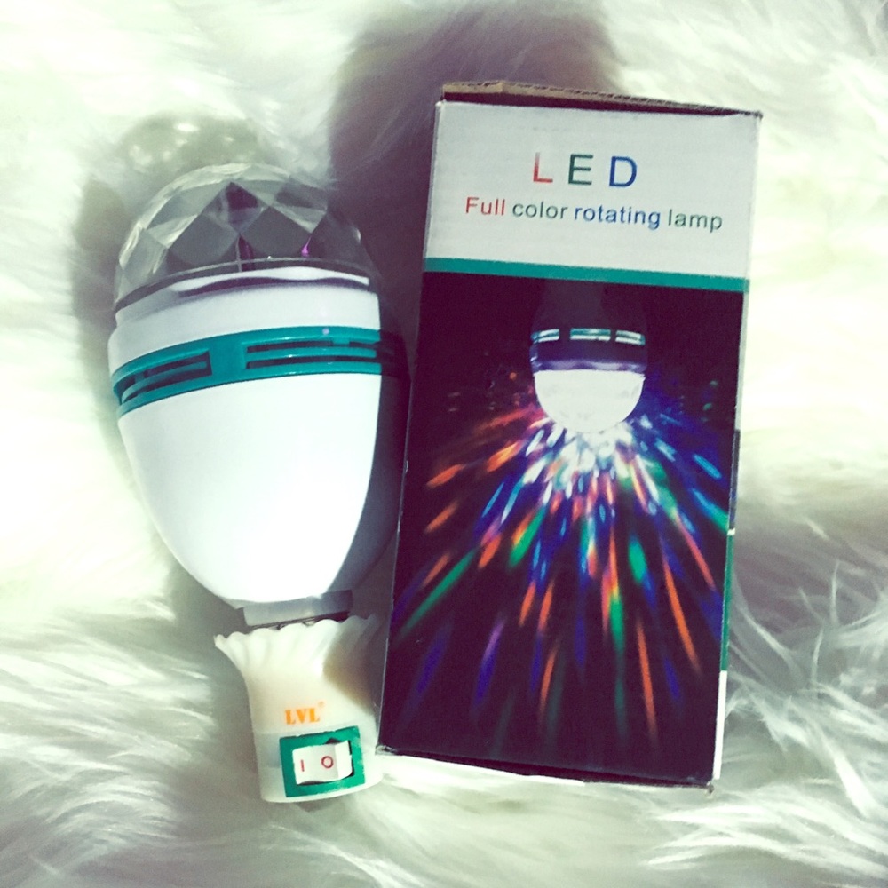 🎈SOLD🎈Never Used. LED Rotating Disco Lightbulb
